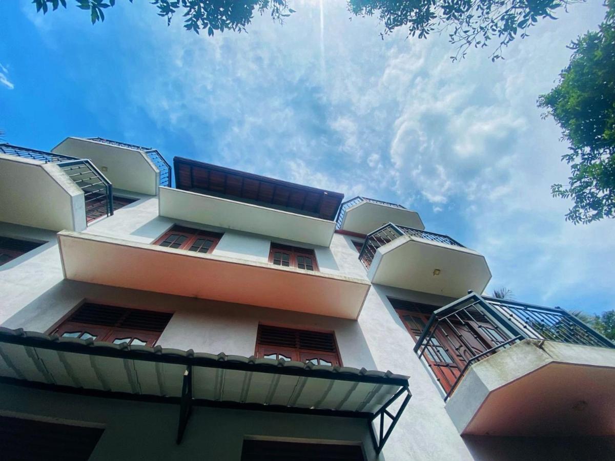 Sun Set Forest Villa Kandy Exterior foto